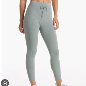 Vuori Performance Daily‎ Pocket Jogger in Stormy Size XS New With Tags